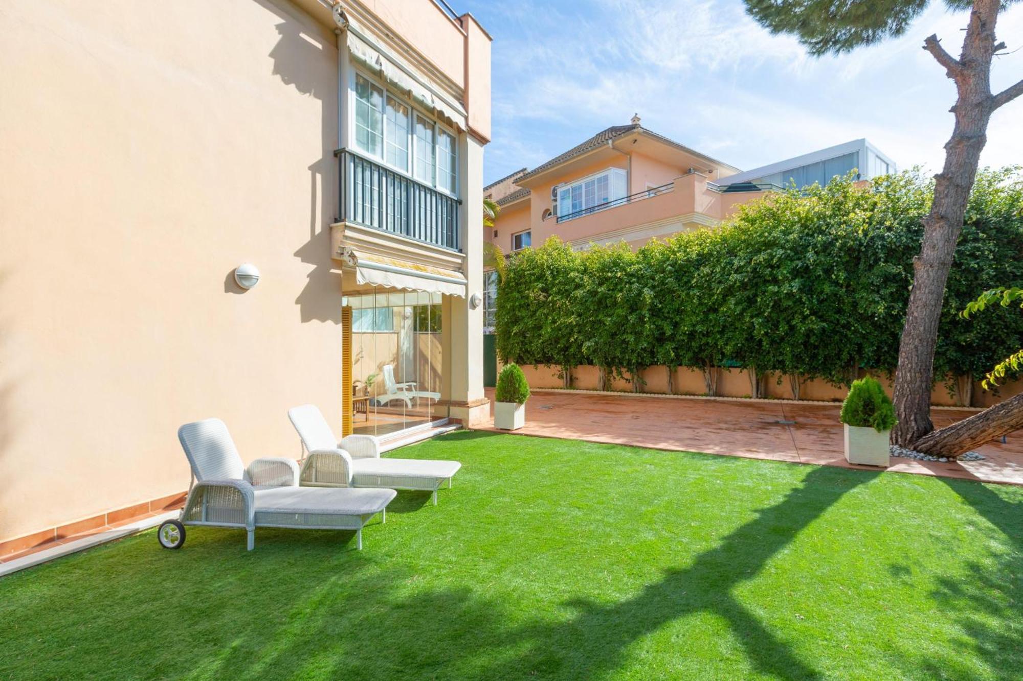 Mar Bella Apartment